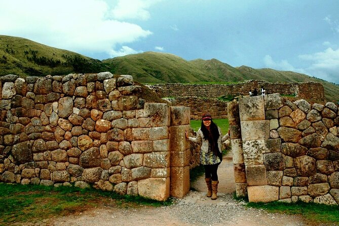 From Cusco City Tour Four Ruins Half Day Tour - Sacsayhuamán and the power of fitted stone