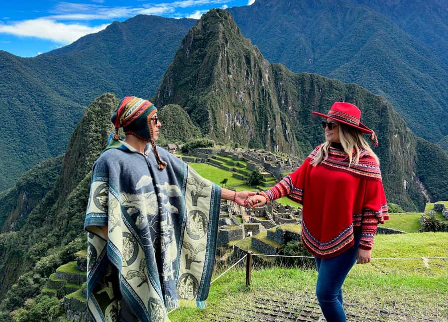 From Cusco: Full-Day Group Tour of Machu Picchu - What to pack for the changing weather
