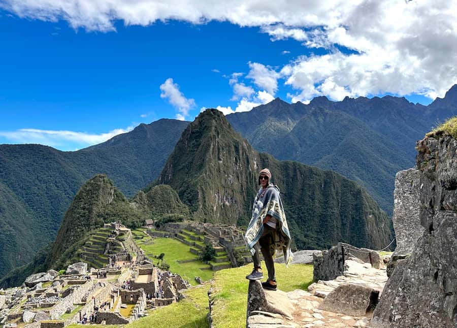 From Cusco: Full-Day Group Tour of Machu Picchu - The return train and evening ride to Cusco