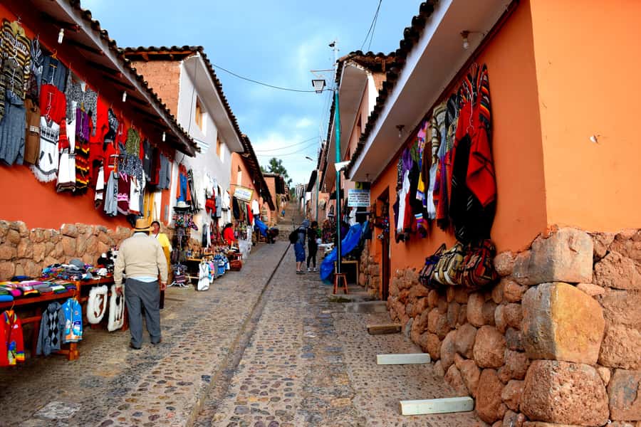 From Cusco: Full-Day Private Sacred Valley Tour - Ollantaytambo, an Inca fortress above a living town