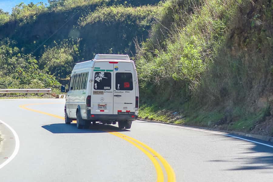 From Cusco: Full-Day Round-Trip Train Tour to Machu Picchu - Choosing between the 4:00, 6:00, and 8:00 a.m. departures