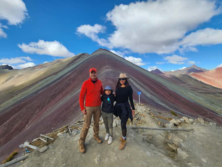 From Cusco: Full Day tour to Rainbow mountain and Red Valley - What the $22 price really covers
