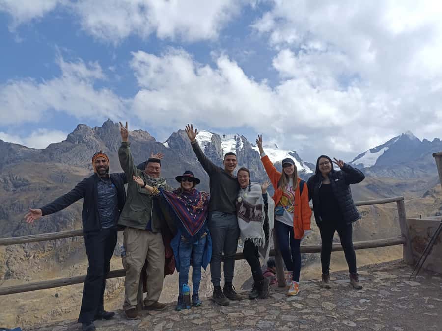 From Cusco: Guided Trip to Rainbow Mountain (6:30am option) - The return walk and Cusipata buffet lunch