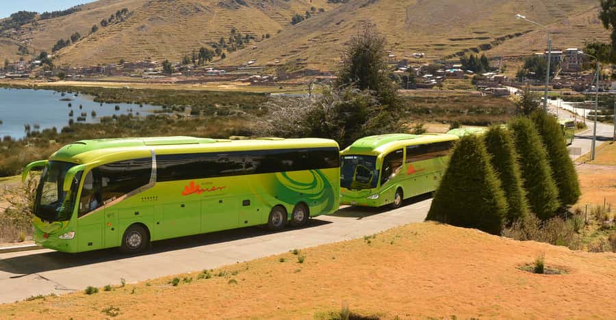 From Cusco: Lake Titicaca with a visit to Uros and Taquile - Lunch in Sicuani and the high point at La Raya