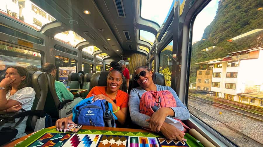 From Cusco: Machu Picchu Tour with Hiking Ticket - Food, breaks, and the long return