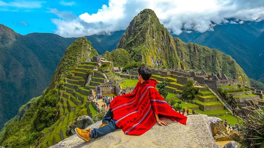 From Cusco: Machu Picchu Tour with Hiking Ticket - What the Expedition train adds