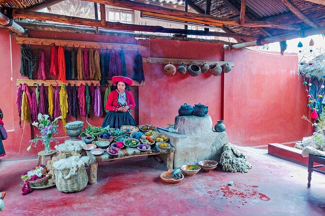 From Cusco: Moray, Maras Salt Mines & Chinchero Weavers Half-Day - Chinchero: Quechua weaving before the ruins
