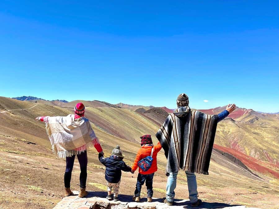 From Cusco: Palccoyo Mountain Tour full day - The 4:00 a.m. pickup and long ride south