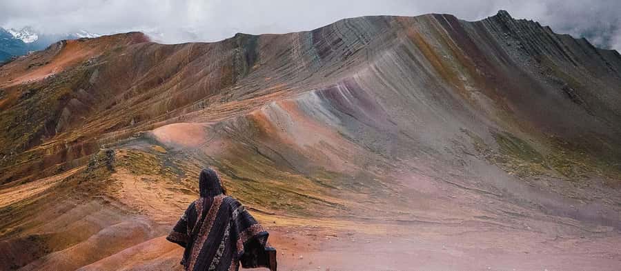 From Cusco: Palcoyo Rainbow Mountain all Inclusive - The 4:30 a.m. pickup and the long road south
