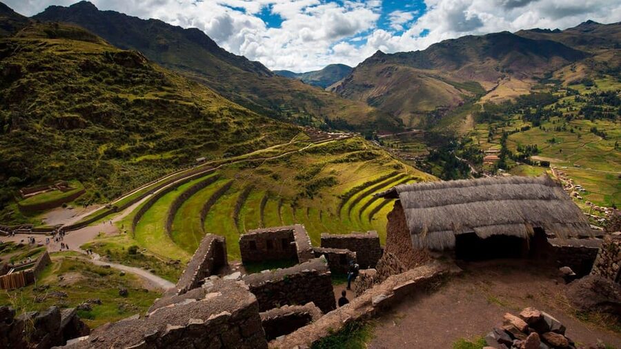 From Cusco: Sacred Valley ending in Ollantaytambo and Lunch - Guide quality and communication