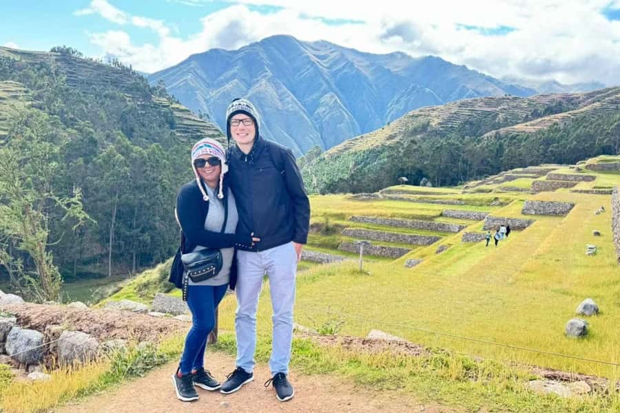 From Cusco: Sacred Valley & Maras Salt Mines with Lunch - Urubamba lunch: a welcome break at lower altitude