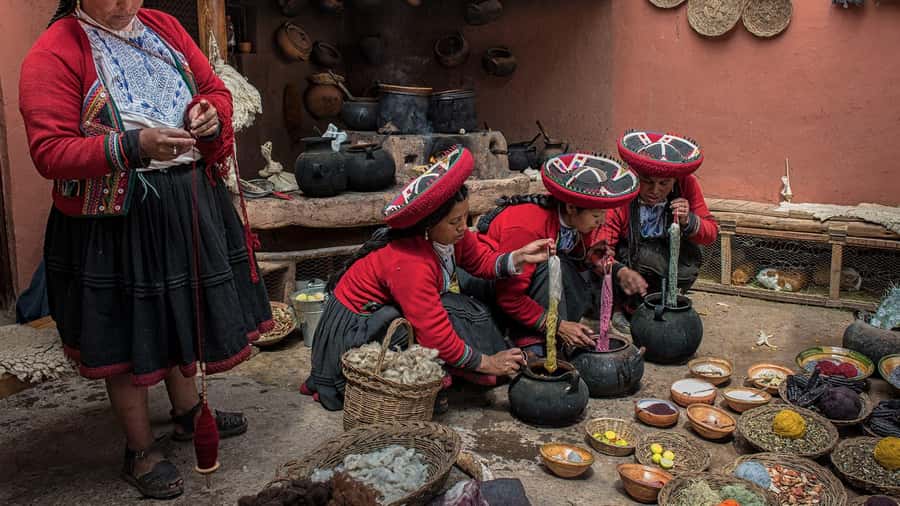 From Cusco: Sacred Valley & Maras Salt Mines with Lunch - Ollantaytambo: massive stones and the road to Machu Picchu