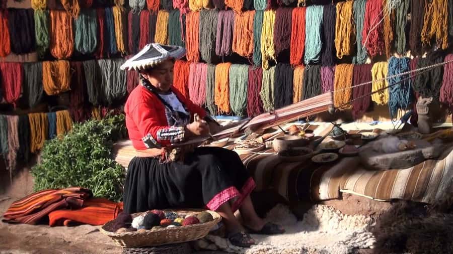 From Cusco: Sacred Valley of the Incas Full-Day Tour - Ollantaytambo and its surviving Inca town