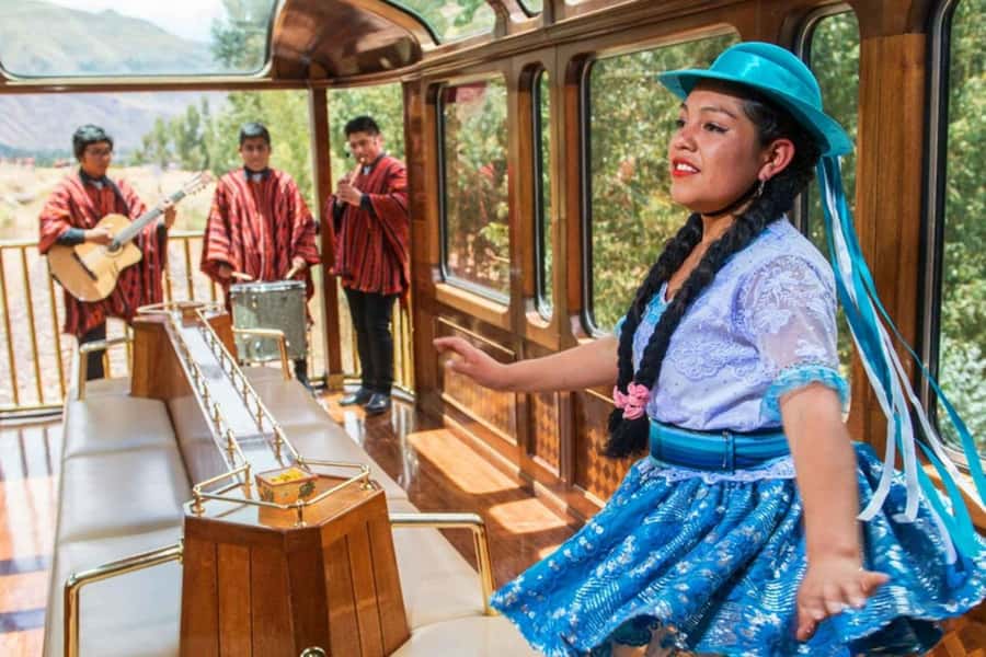 From Puno: Travel to Cusco in Titicaca Train All Inclusive - Pullman-style carriages and the observatory bar car
