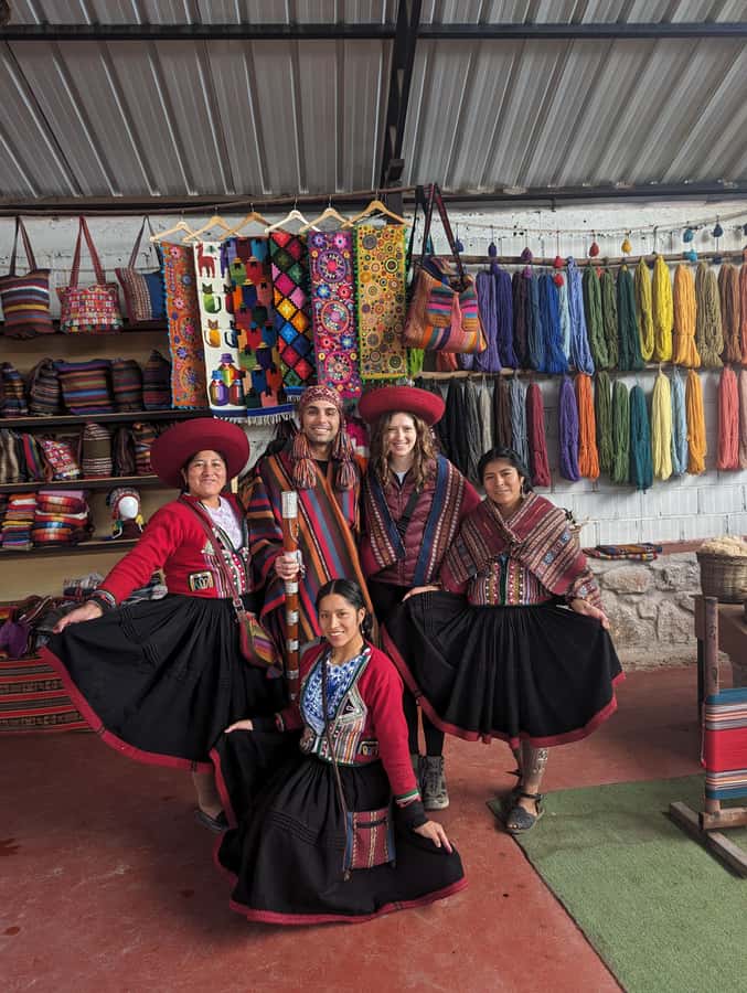 from Urubamba & Ollantaytambo:Sacred Valley Full-Day Private - What the private guide adds
