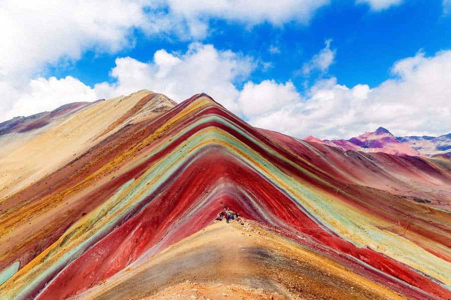 FULL DAY| MOUNTAIN OF COLORS ON HORSEBACK - The two-hour ascent to Vinicunca