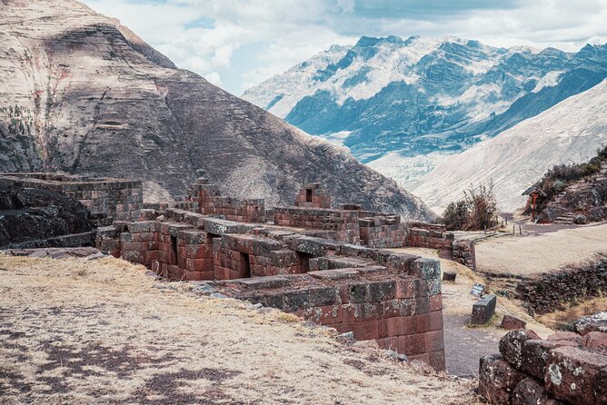 Full-Day Sacred Valley Tour from Cusco - Urubamba lunch: a useful pause in the warm valley