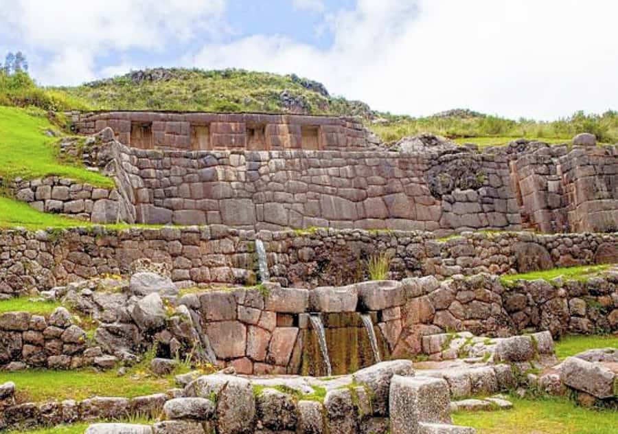 In Cusco: Saqsaywaman, Qenqo, Pukapukara, Tambomachay. - Why this Cusco half-day tour works