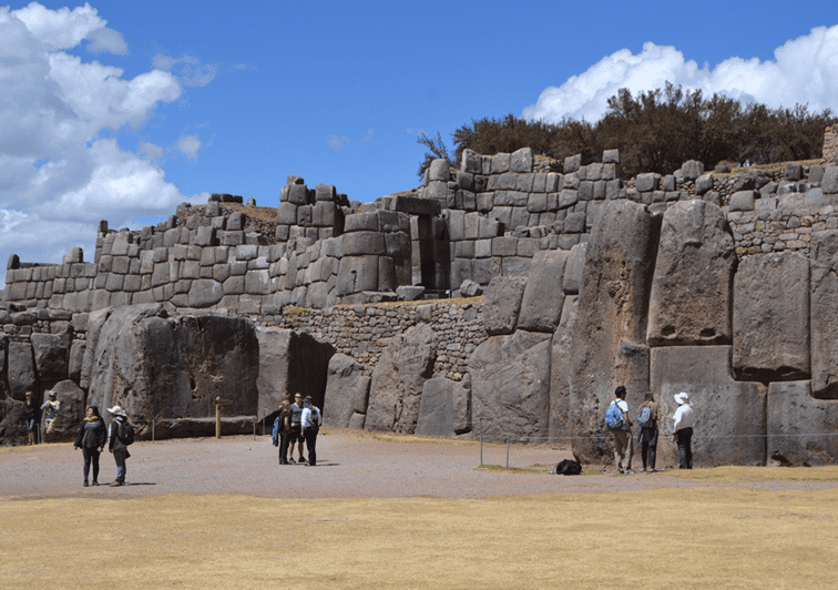 In Cusco: Saqsaywaman, Qenqo, Pukapukara, Tambomachay. - Tambomachay and the famous Inca water site