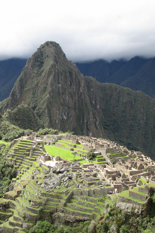 IN MACHU PICCHU: Private Tour Guide Service - The train ride back to Cusco