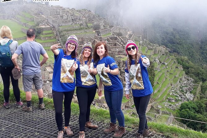 Inca Trail to Machu Picchu 4 Days - Small Group / Reservations 2026 - Day one: Sacred Valley views and Patallacta