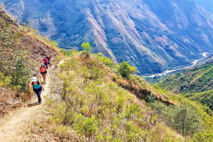 Machu Picchu: 5-Day Salkantay Trek with Panoramic Train - Day three: Pachamanca, coffee, and the first view of Machu Picchu
