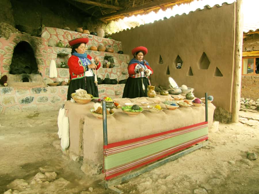 Machu Picchu: Chinchero, Maras, Moray & Machu Picchu 2 days - Ollantaytambo’s terraces and fortress