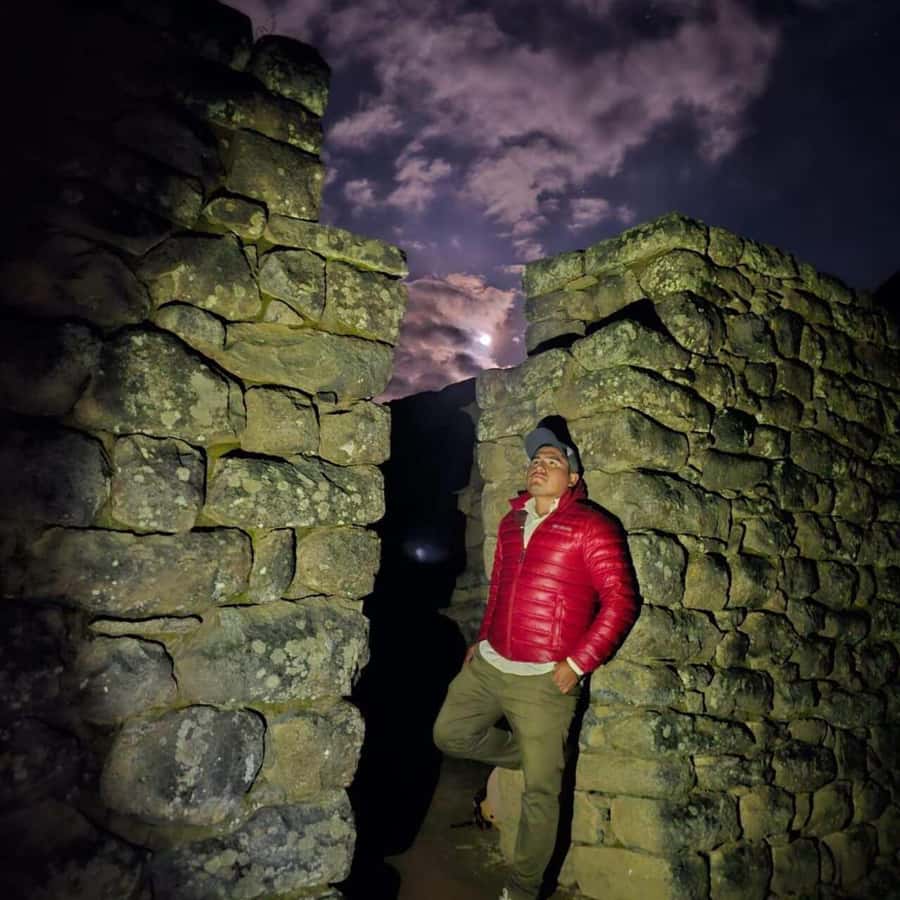 Machu Picchu: historical and photographic guided tour - Starting at the high viewpoints