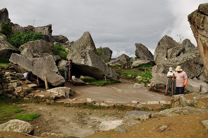 Machu Picchu Private Archaeological and Historical Guided Tour - What the guides do best