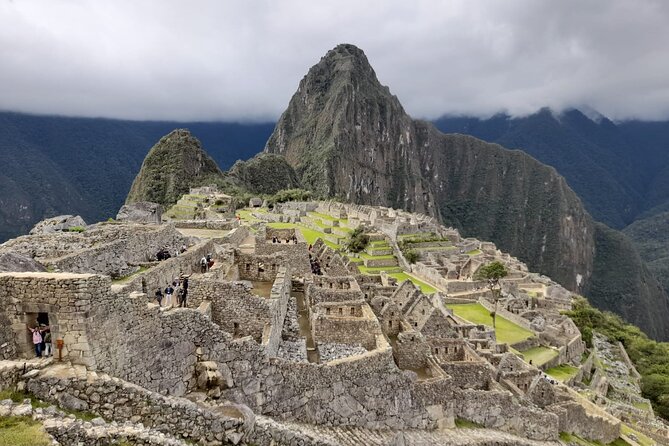 Machu Picchu Private Archaeological and Historical Guided Tour - Physical effort, family visits, and pacing