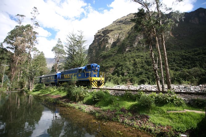Machu Picchu Tour By Train (2 Days) - The early bus up to Machu Picchu