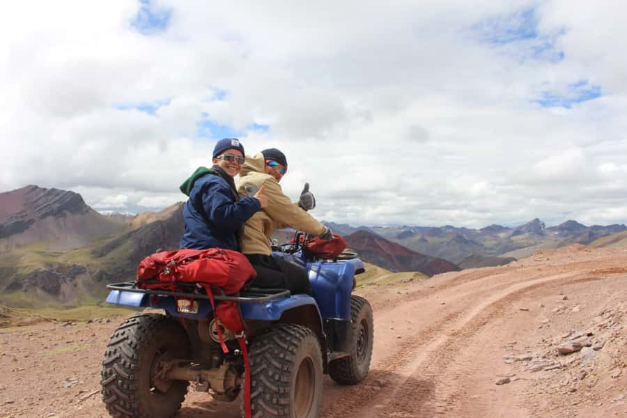Montaña de Colores: tour en cuatrimotos día completo - Forty minutes at Rainbow Mountain