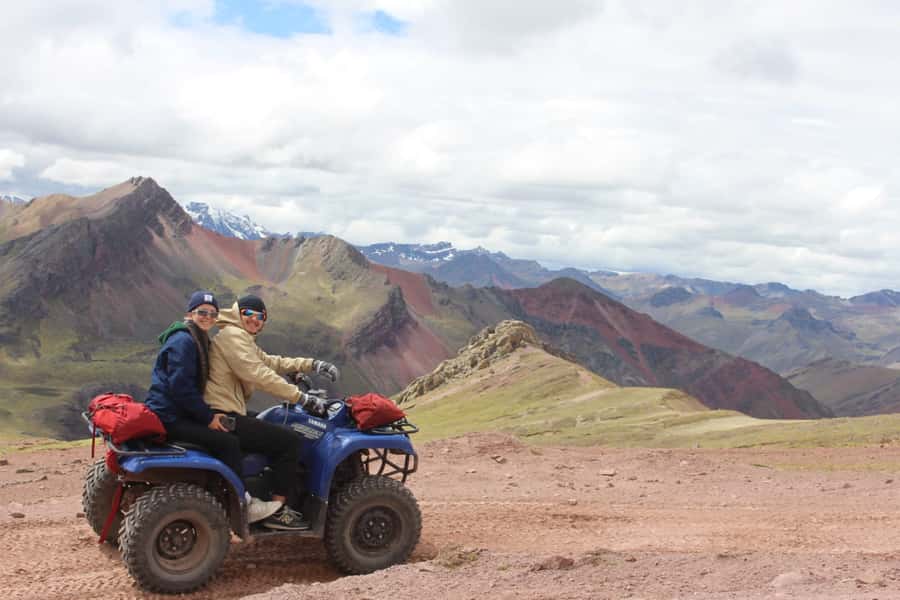 Montaña de Colores: tour en cuatrimotos día completo - Lunch, the long return, and Plaza Regocijo