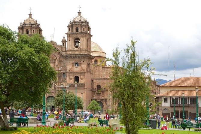 Open Bus Cusco City Tour - Seeing Sacsayhuaman and Inca sites from the road