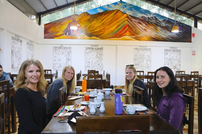 Palccoyo Rainbow Mountain Full Day Tour from Cusco - The 4:00 am start and long road from Cusco