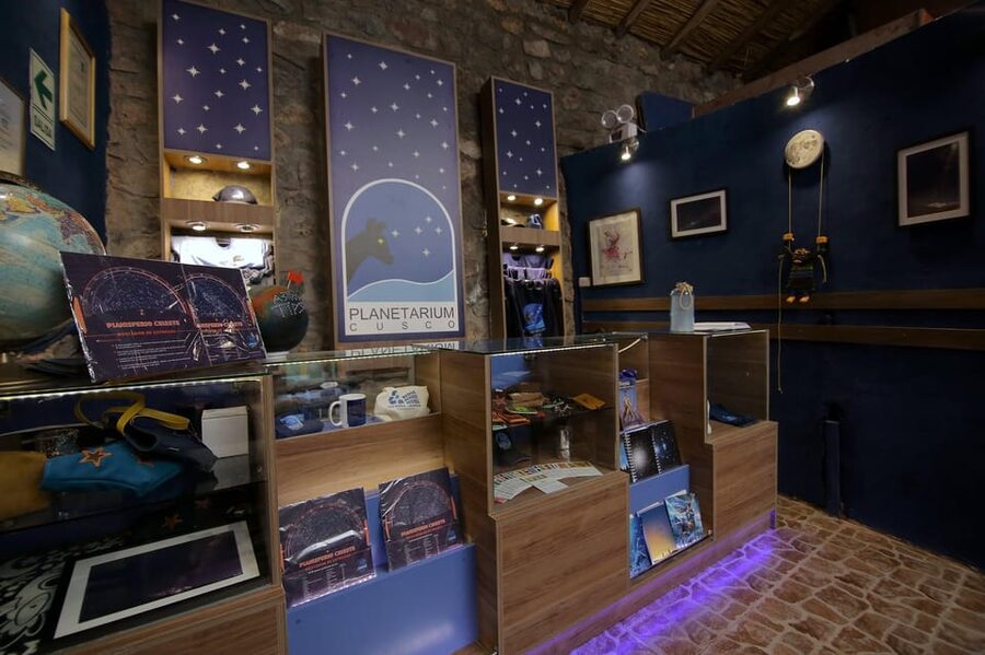 Planetarium Cusco Trip - The dome projection and Inca constellations