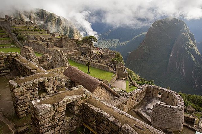 Private Machu Picchu 1 Day Tour from Poroy Cusco - Guided sightseeing, then time on your own