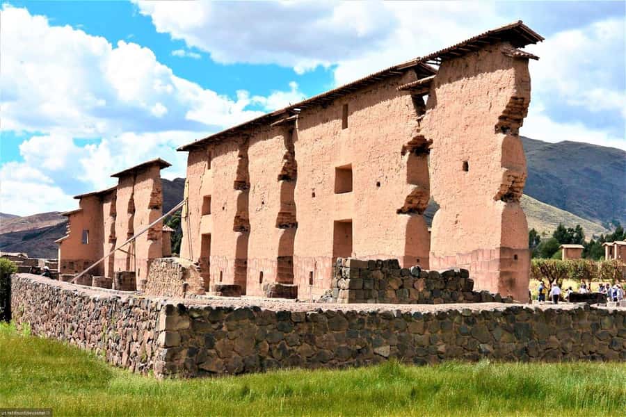 Puno: Route Of The Sun to Cusco with Lunch and Ticket Option - How the $100 price works for different budgets