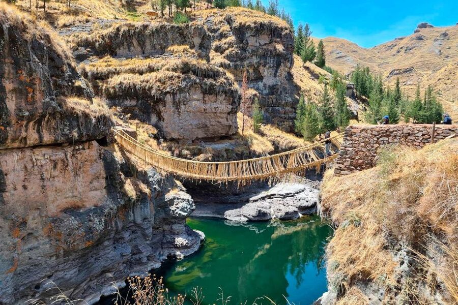 Queswachaka : Tour Inca bridge - Acopia Lagoon and the changing scenery
