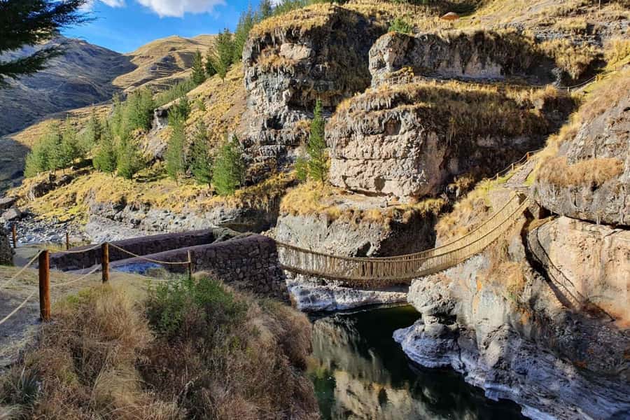 Queswachaka : Tour Inca bridge - Asnacocha and Pampamarca complete the lagoon circuit