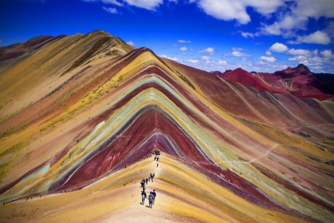 rainbow mountain full day - Rainbow Mountain begins long before sunrise
