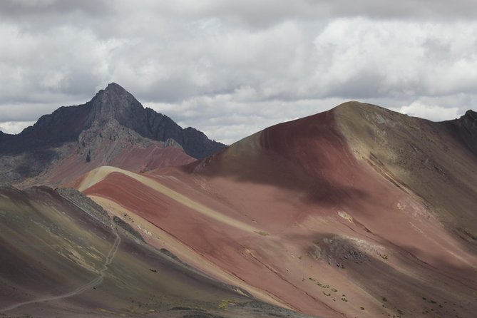 Rainbow Mountain Tour Vinicunca (Full Day) - Vinicunca at 5,036 meters: beautiful, exposed, and demanding