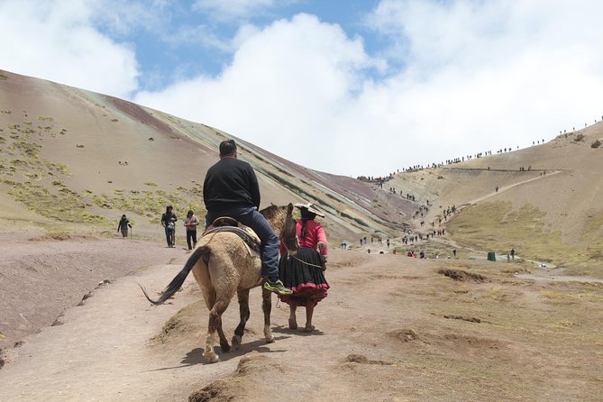 Rainbow Mountain Tour Vinicunca (Full Day) - Breakfast and lunch make the early start easier