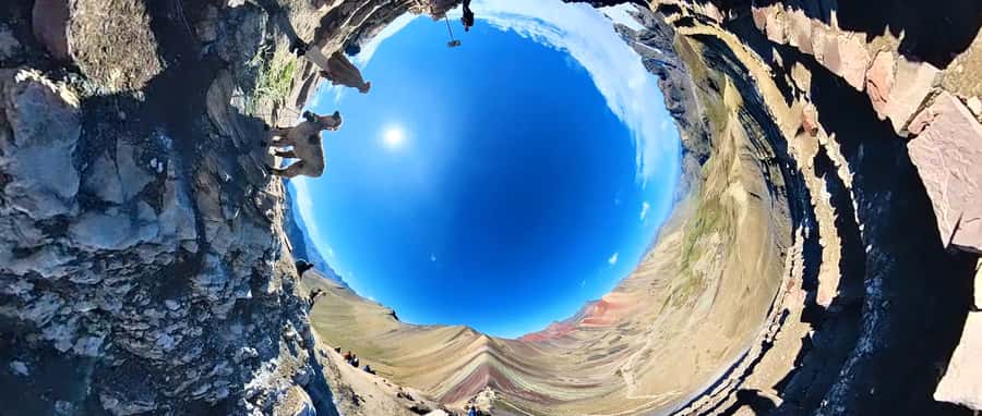 rainbown mountain Vinicunca 1 day - Hiking 1.5 hours toward the colored mountain