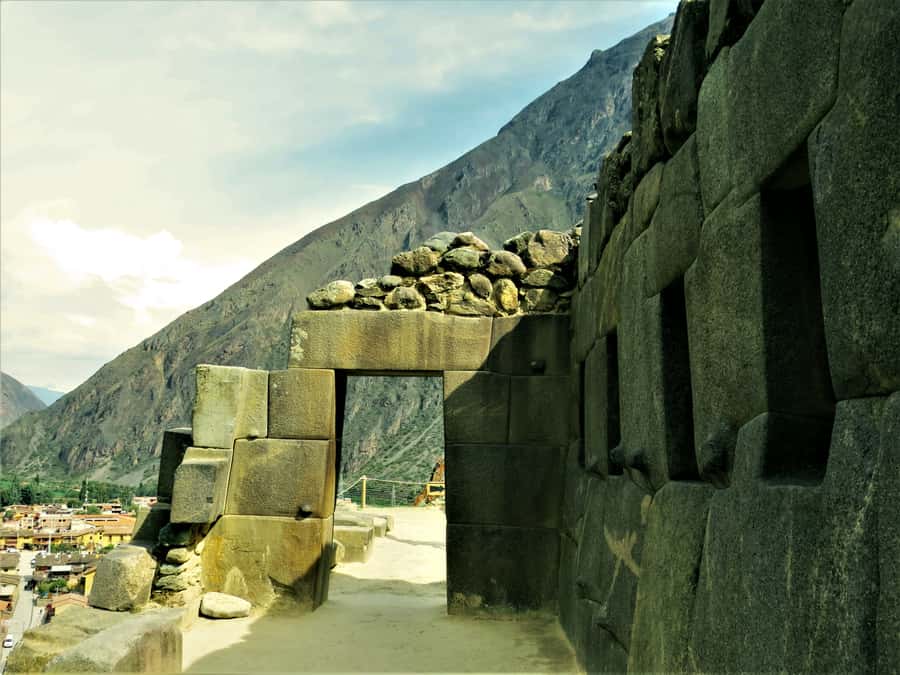 Sacred Valley & Machu Picchu by Train: 2-Day, 1-Night Tour - Key things to know before booking