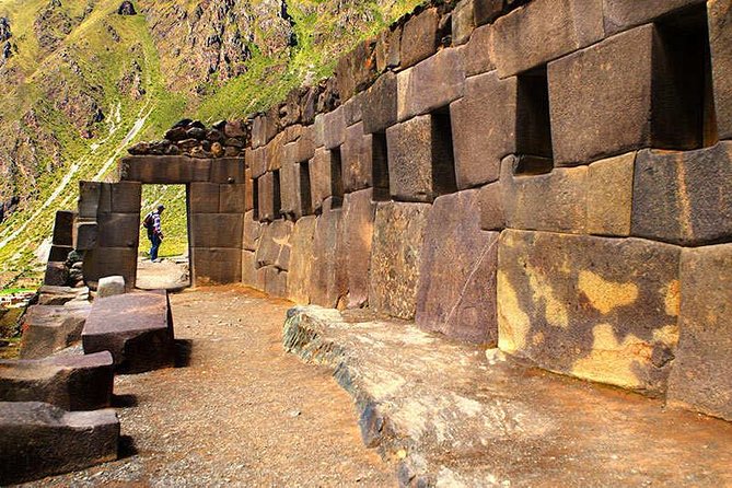 Sacred Valley Private Tour: Chinchero, Ollantaytambo and Pisaq - What the $109 price really covers