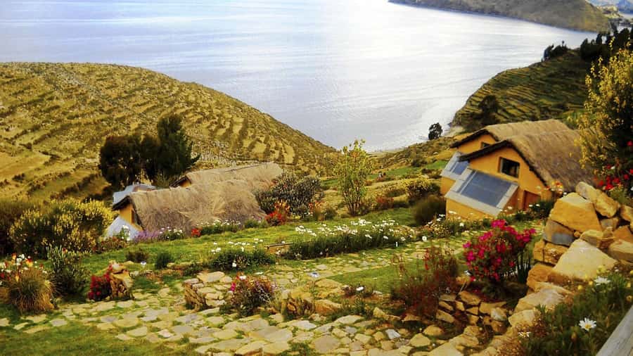 Sun and Moon Tour - Pikokaina and the southern Island of the Sun