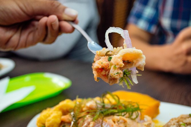 The 10 Tastings of Cusco With Locals: Private Food Tour - What the private guiding adds