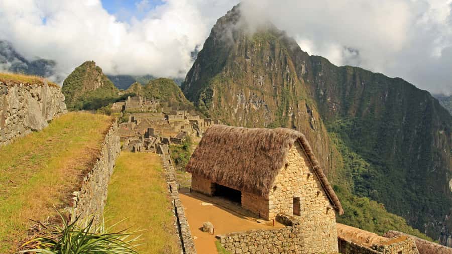Tour Machu Picchu + Mountain of Huayna Picchu 2 days - Why the overnight plan works better