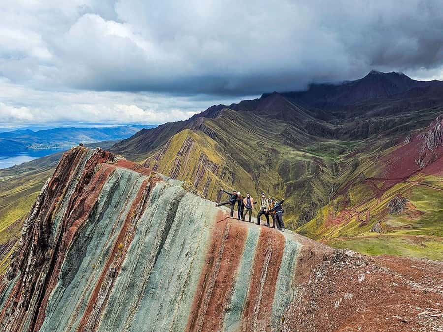 Tour Pallay Punchu Trek Full Day - Why Pallay Punchu feels different from Cusco’s other rainbow mountains
